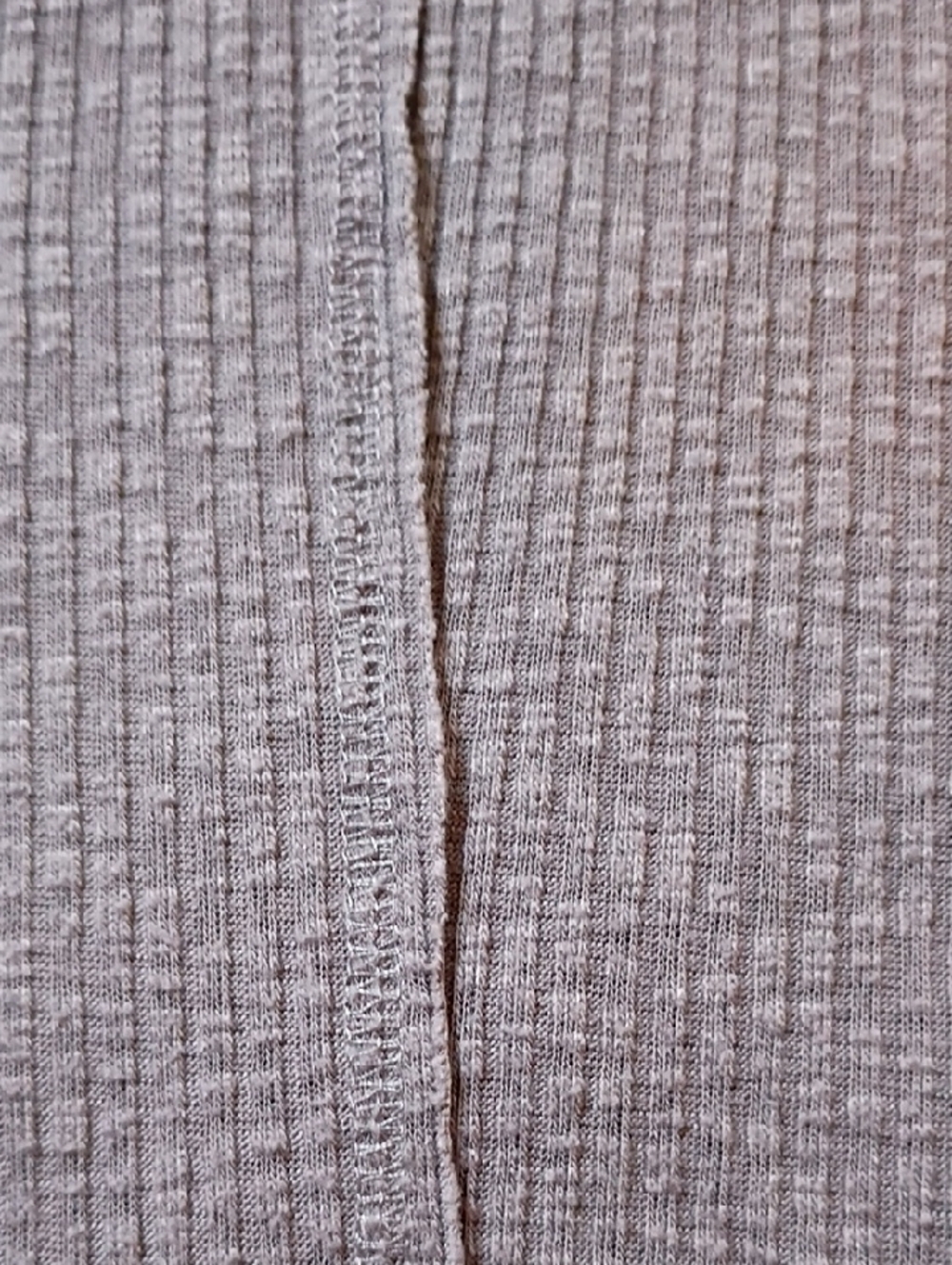 BKE Two-Tone Gray V-Neck Ribbed Tank - Picture 3 of 7